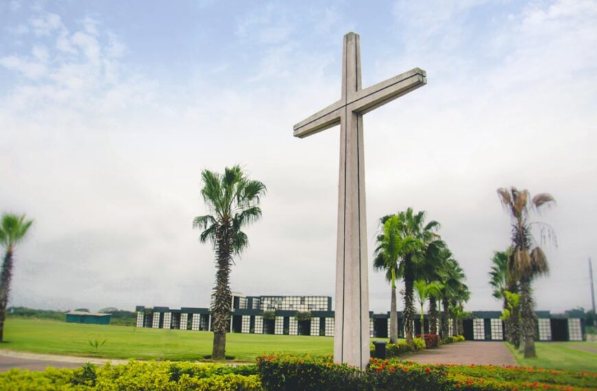 El mejor cementerio parque de la paz santa rosa